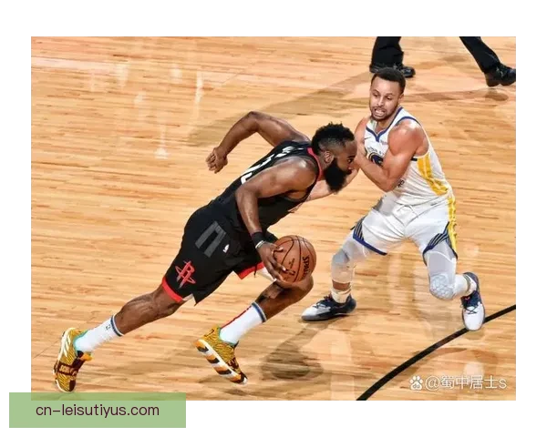 克莱200场至少命中5三分 比肩库里哈登 克莱200场至少命中5三分 比肩库里哈登